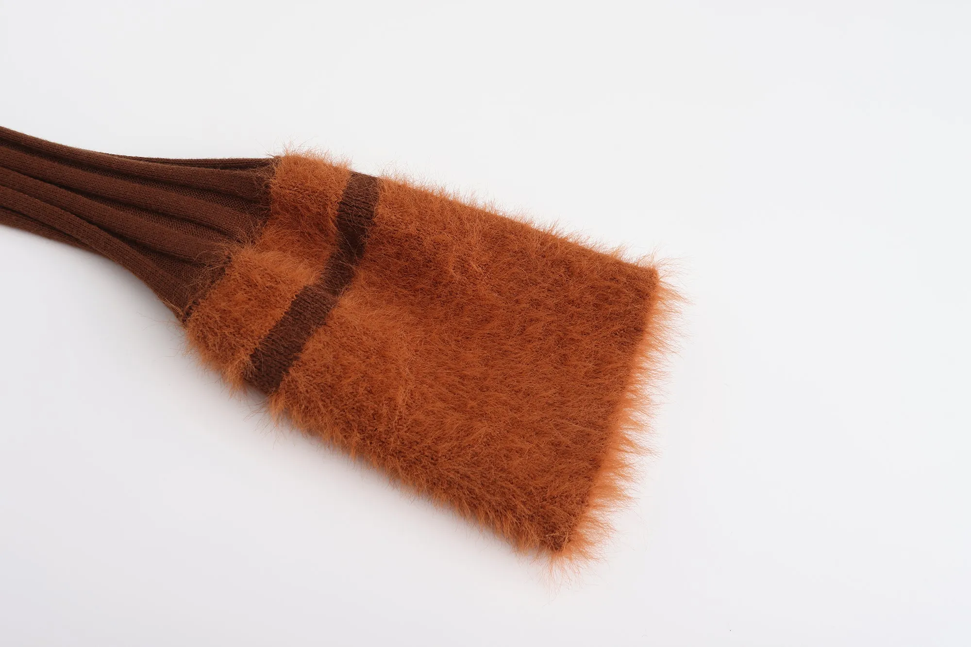 Fuzzy Sleeve Knit sweater - Brown