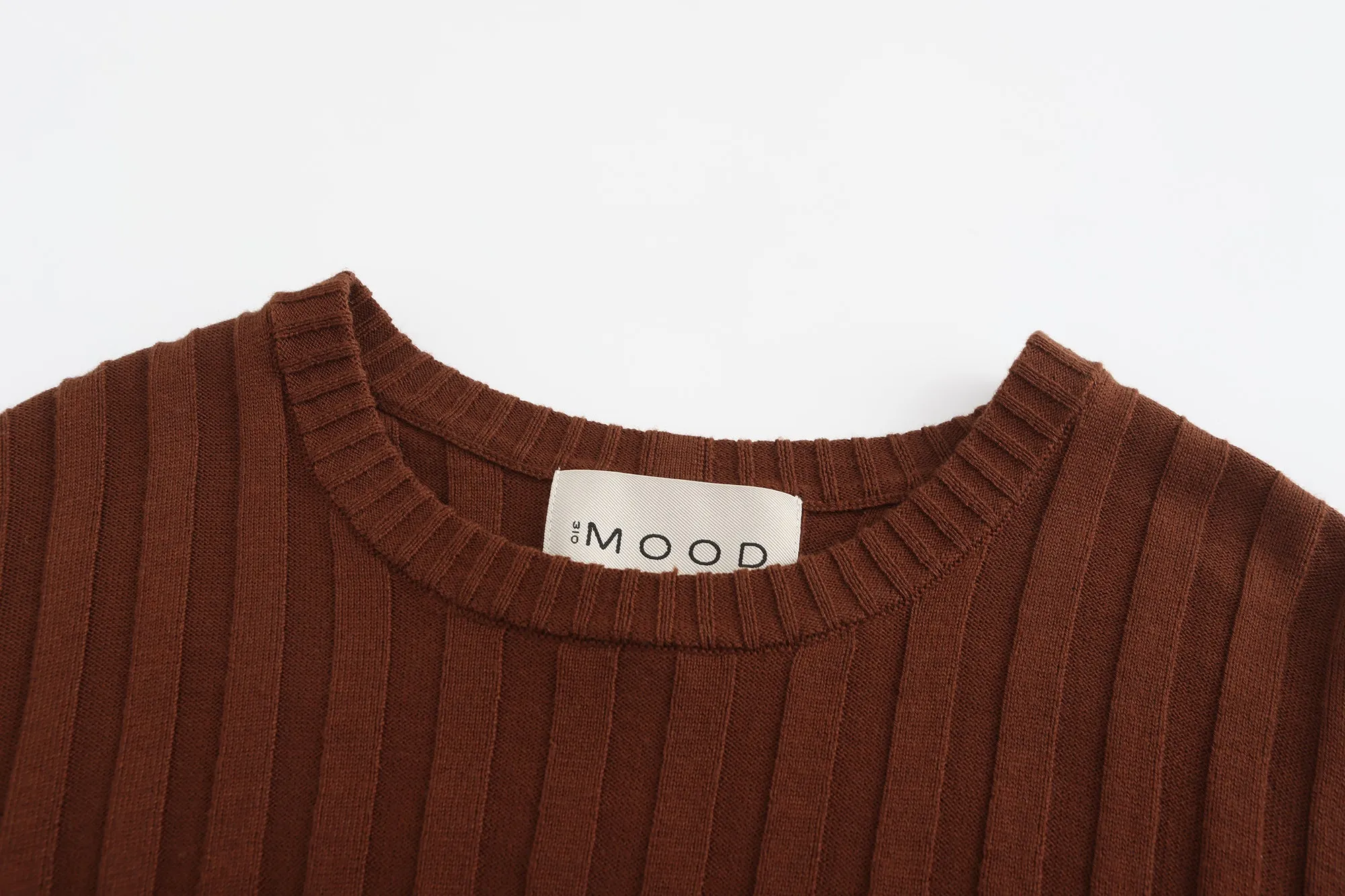 Fuzzy Sleeve Knit sweater - Brown