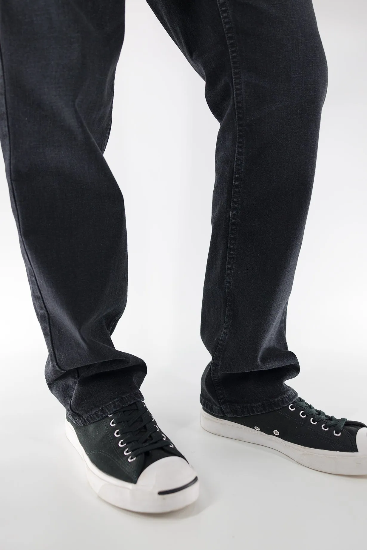 Relaxed Straight Jean - Black Mountain